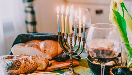 FB体育在线-独行侠绝杀湖人，抢七大战中东契奇带伤作战，独行侠东契奇打的什么位置