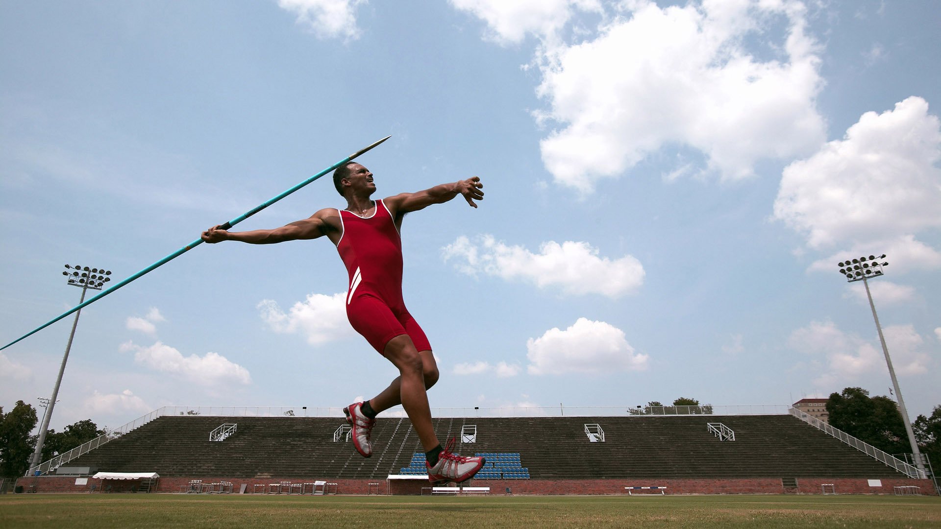 _关注焦点：比赛中的战术博弈逐步升级_，战术打法